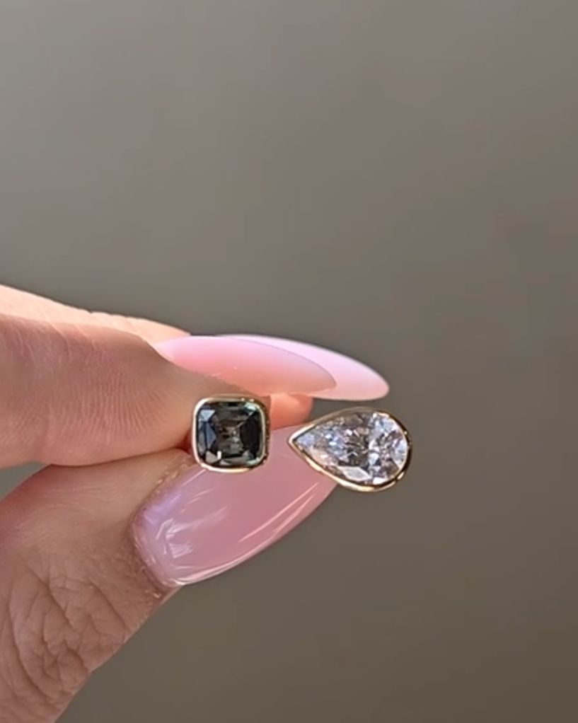 1.07 Carat Alexandrite & 1.38 Carat Lab-Grown Diamond Ring in 18K Yellow Gold