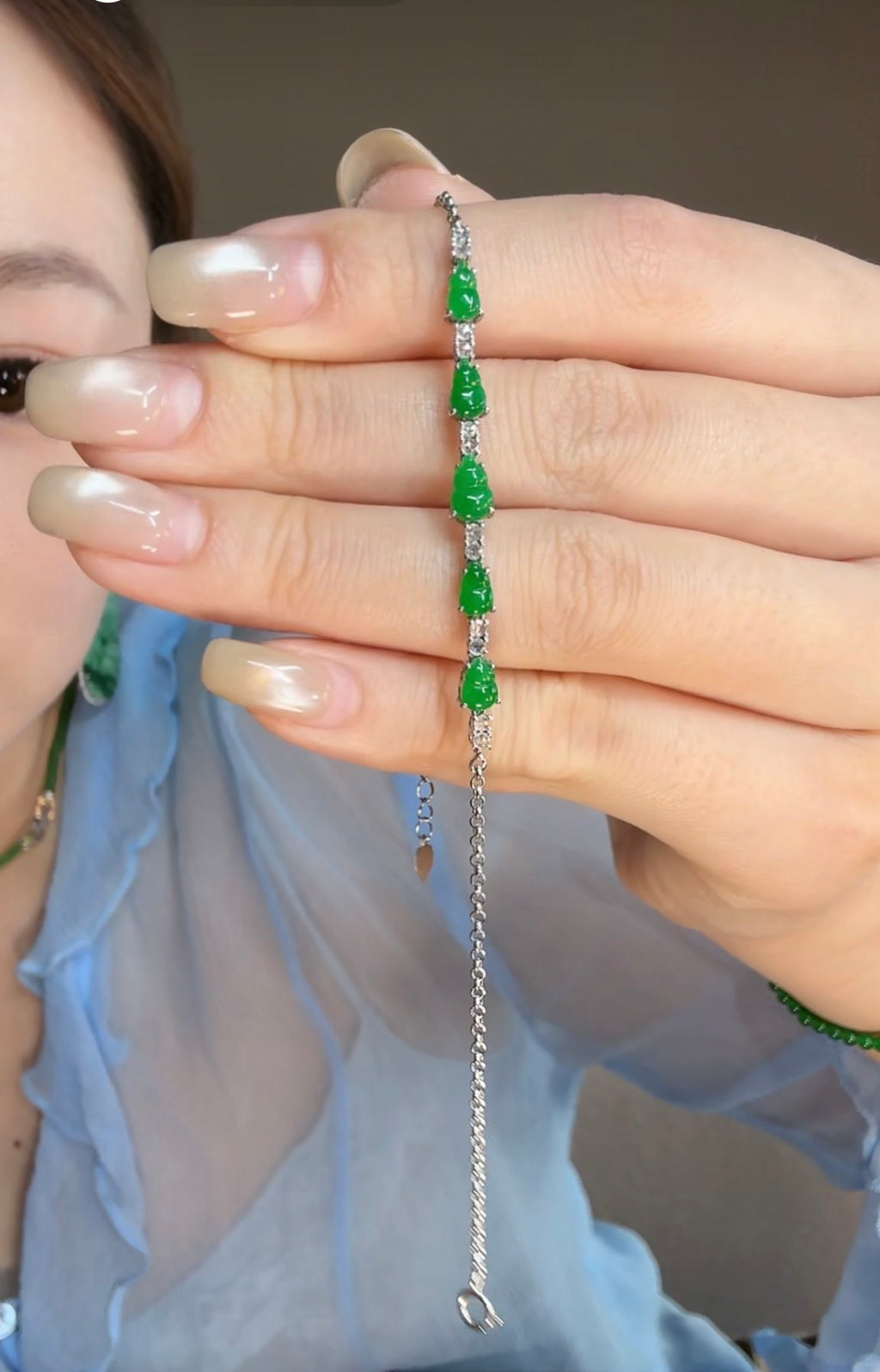 Jade Wulu Bracelet in 18K Gold with Natural Diamonds