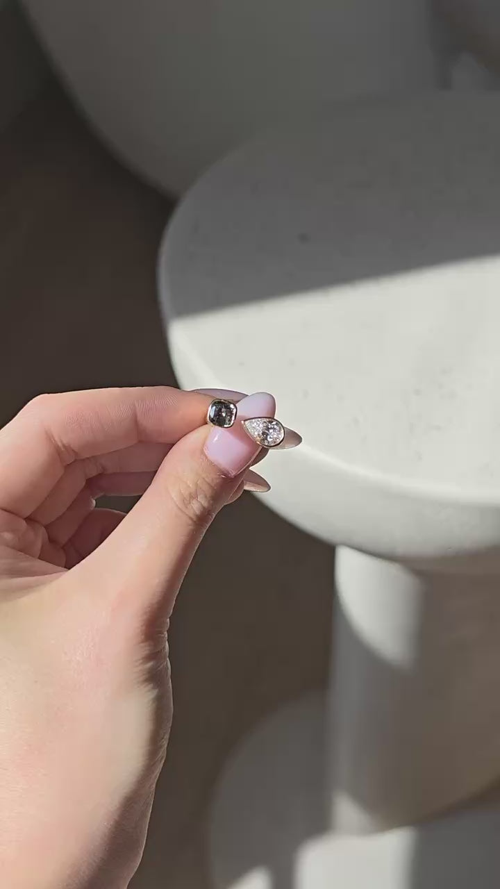 1.07 Carat Alexandrite & 1.38 Carat Lab-Grown Diamond Ring in 18K Yellow Gold
